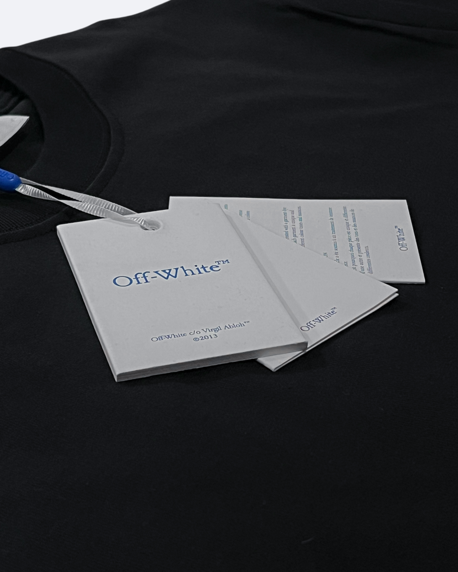 Off-White - Magazine Arrow T-Shirt - Black