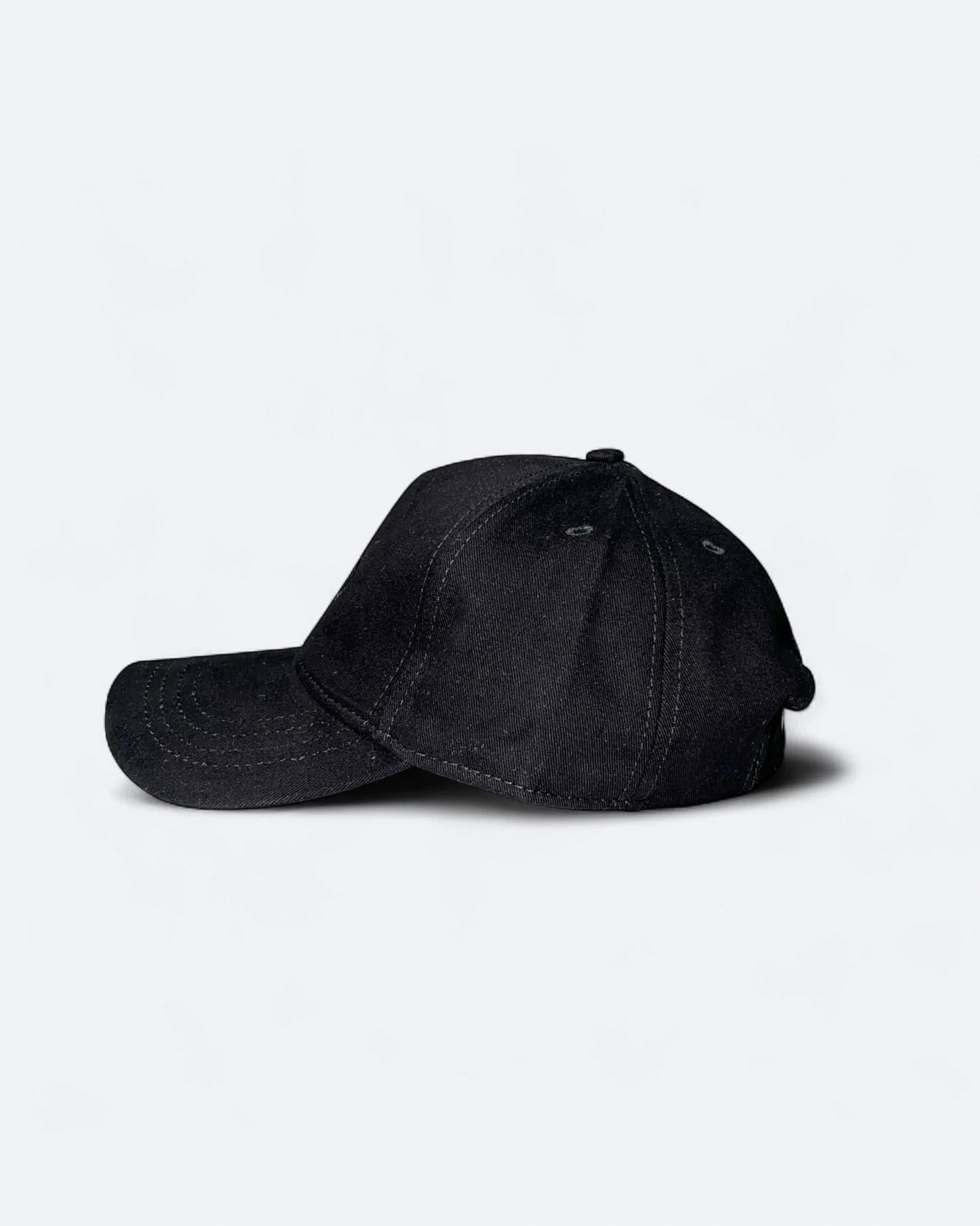 Alo - Black Logo Emroidery Cap - Black