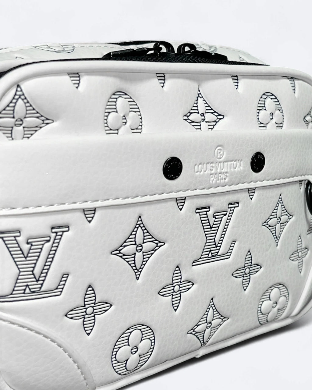 LVTN - Alpha Crossbody Bag - White/Dark Blue
