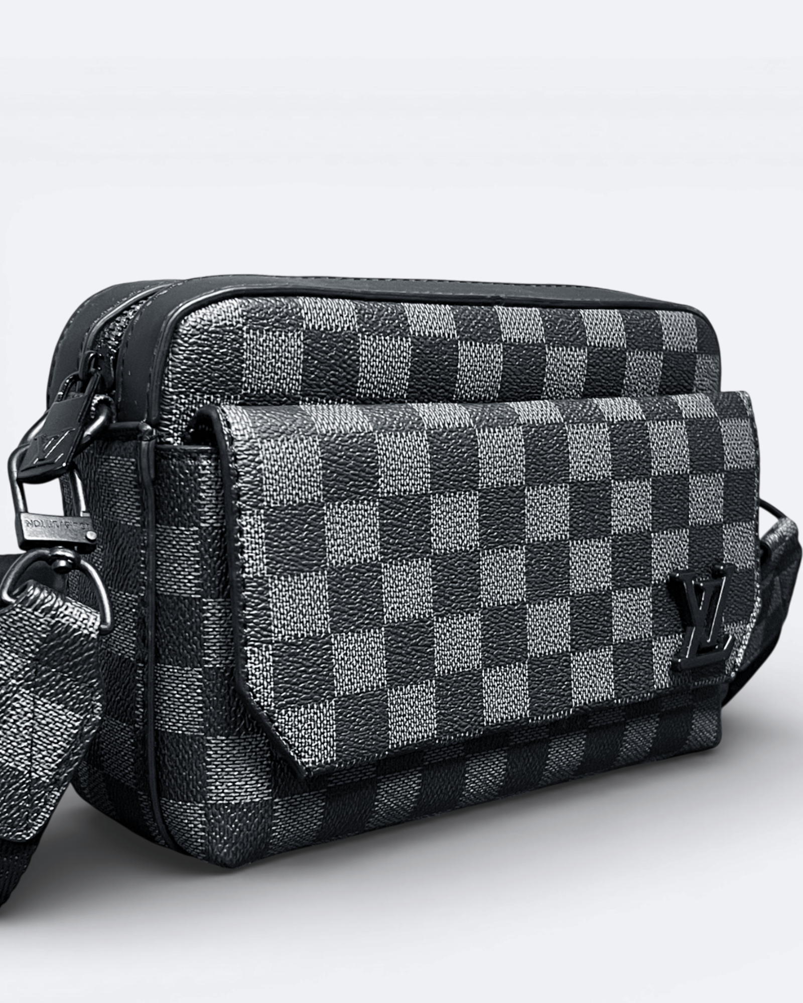 LVTN - Damier Mini Messenger Bag - Black