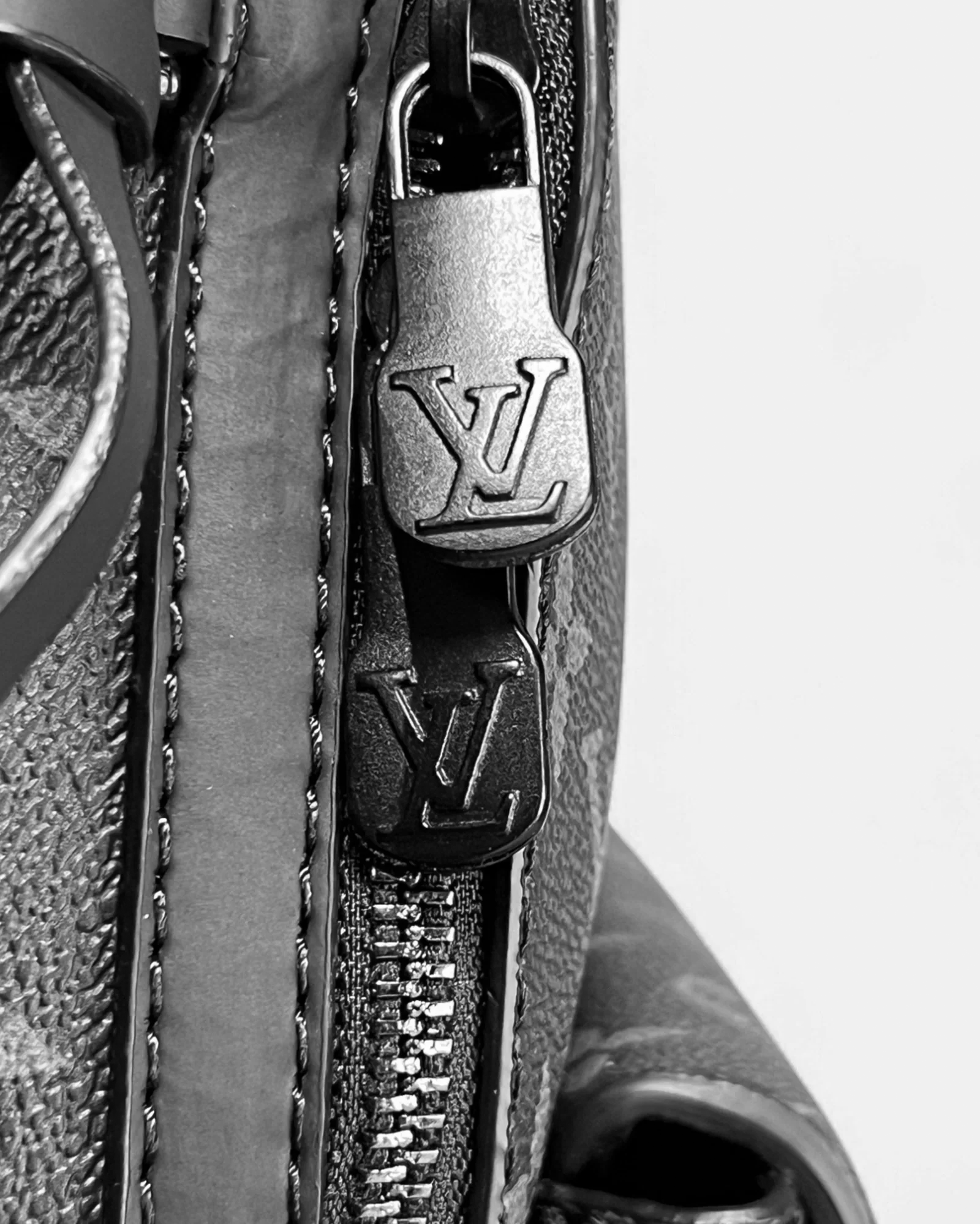 LVTN - LV Pattern Takeoff Backpack - Black